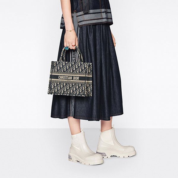 【ディオール】新作！ブックトート 偽物 スモールバッグ M1265ZRGO_M928